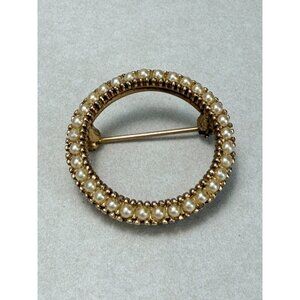 Ciner Faux Pearl Circle Brooch Gold Tone Vintage Elegant Classic